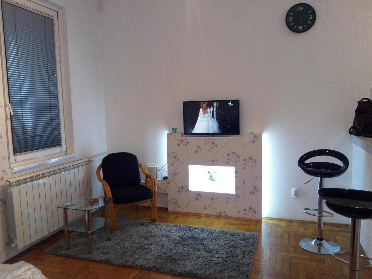 Apartment Aska Belgrad Exterior foto